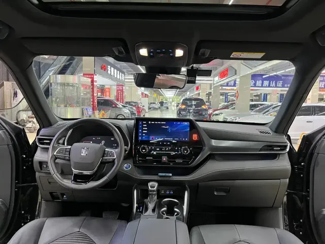 Toyota Crown Kluger — Фото автомобиля 6