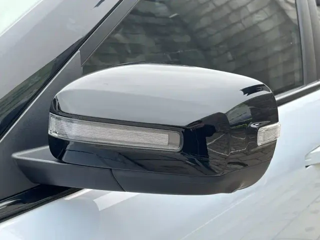 Geely ICON — Фото автомобиля 9