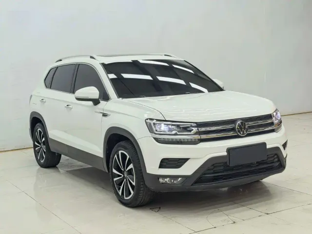 Volkswagen Tharu — Фото автомобиля 3
