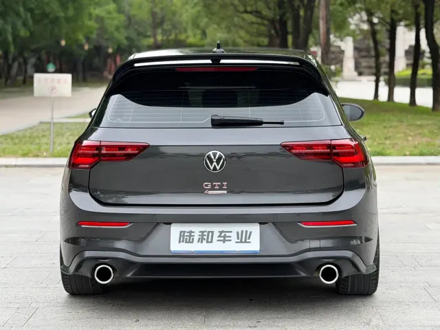 Volkswagen Golf GTI — Фото автомобиля 5