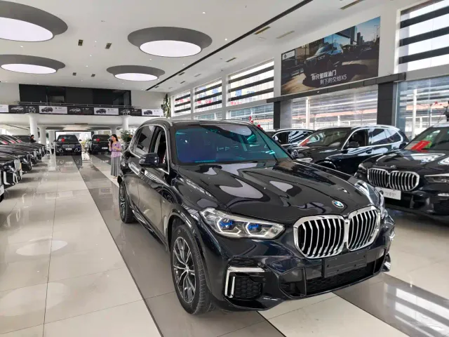 BMW X5 — Фото автомобиля 3
