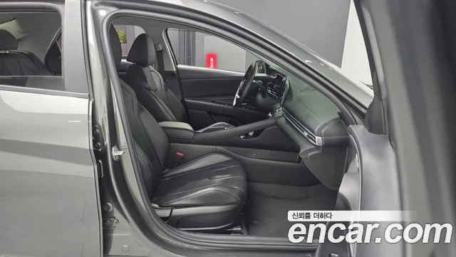 Hyundai Avante CN7 — Фото автомобиля 11