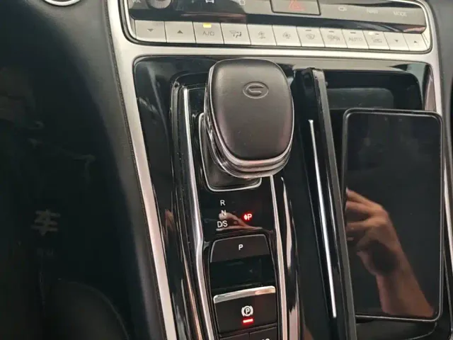 GAC Trumpchi M8 — Фото автомобиля 13