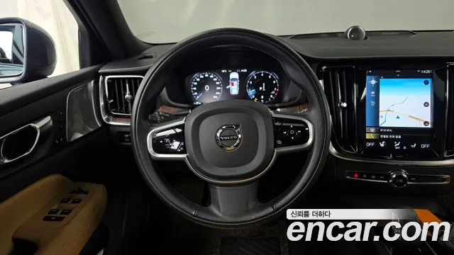 Вольво V60 V60 Cross Country 2 поколение B5 Pro AWD — Фото автомобиля 13