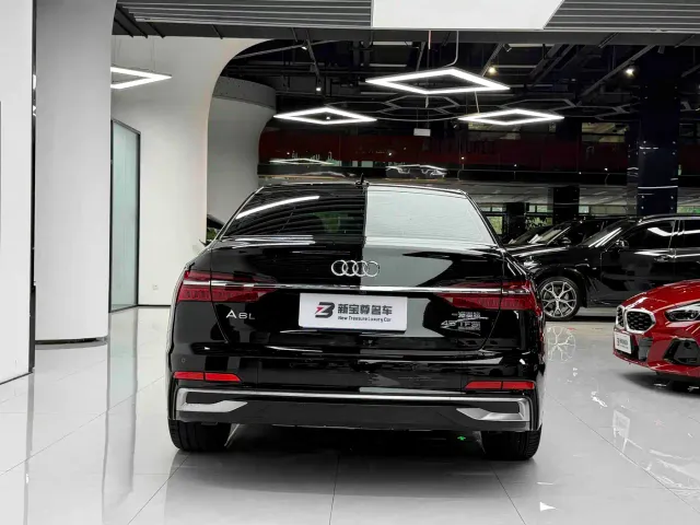 Audi A6L — Фото автомобиля 11