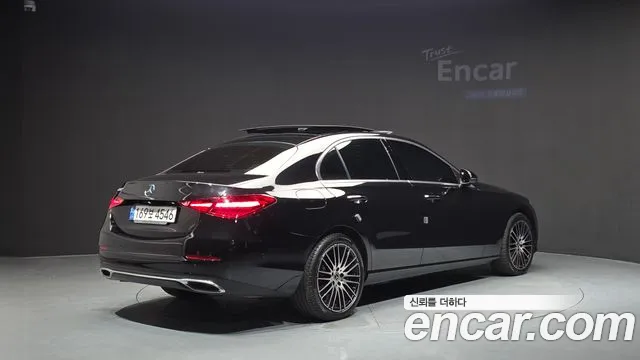 Mercedes-Benz C-Class — Фото автомобиля 2
