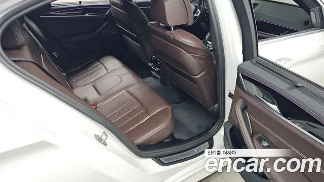 BMW 5-Series 5 серия (G30) 530i xDrive M Sport — Фото автомобиля 11