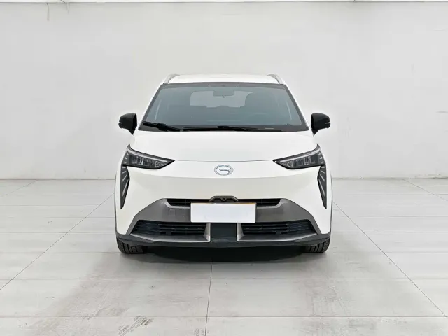 GAC Aion Y — Фото автомобиля 2