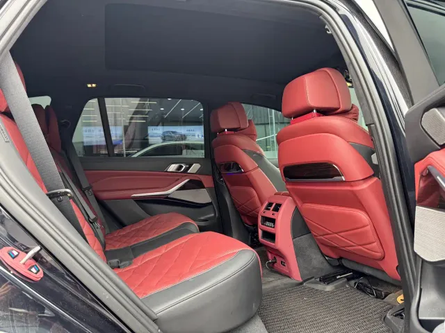 BMW X5 — Фото автомобиля 12