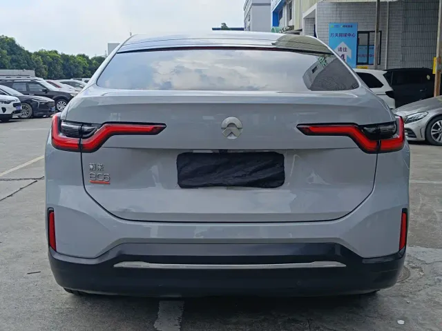 Nio EC6 — Фото автомобиля 11