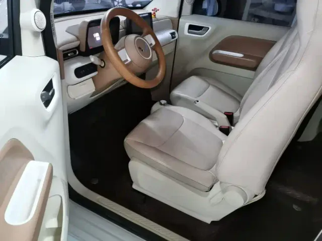 Wuling Hongguang Mini EV — Фото автомобиля 14