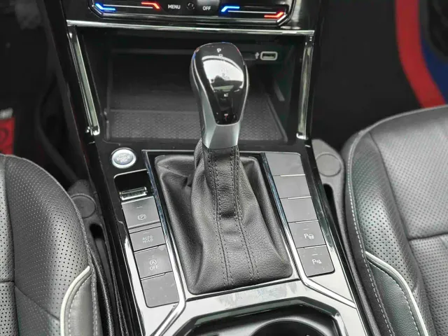 Volkswagen Passat — Фото автомобиля 18
