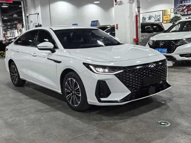 Chery Fulwin A8 — Фото автомобиля 3