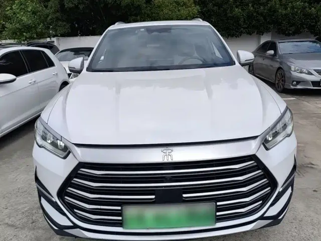BYD Song Pro — Фото автомобиля 2