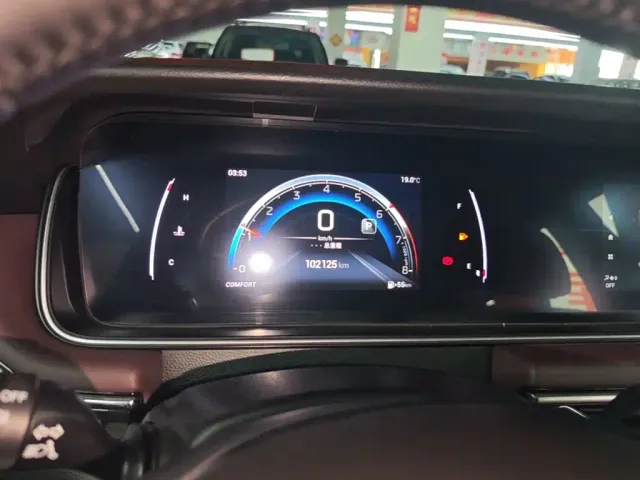 GAC Trumpchi M6 — Фото автомобиля 11