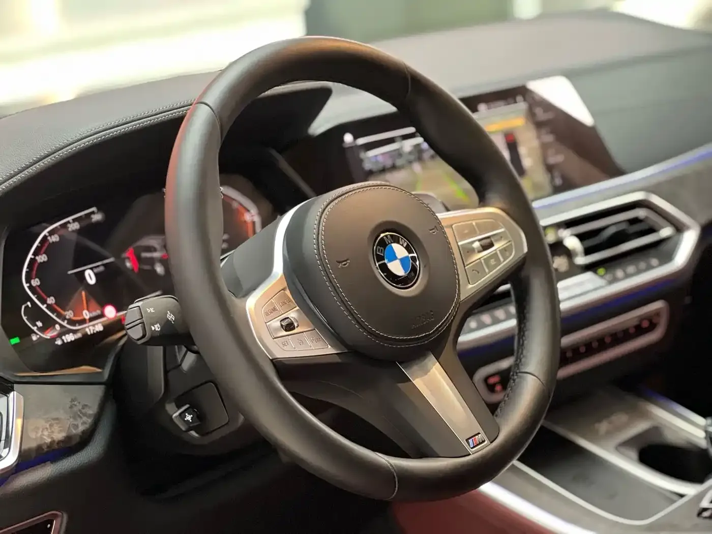 BMW BMW X5 2022 Facelift xDrive 30Li Premium M Sport Package — Фото автомобиля 7