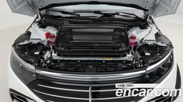 Mercedes-Benz EQS — Фото автомобиля 6