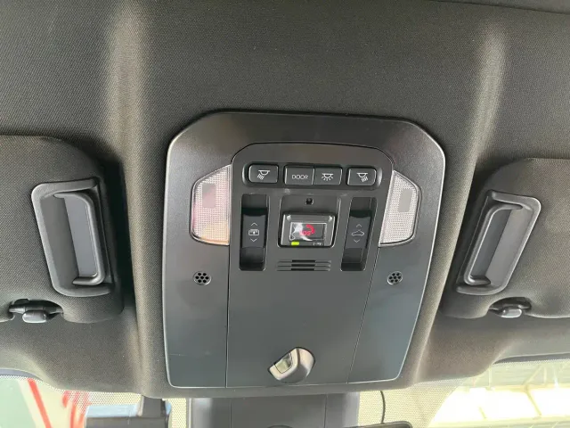 Toyota Crown Kluger 2021 2.5L HEV AWD Flagship Edition — Фото автомобиля 25