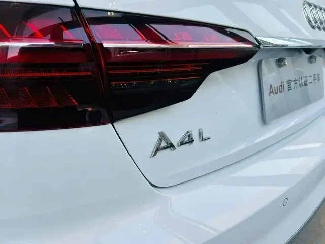 Audi A4L — Фото автомобиля 9