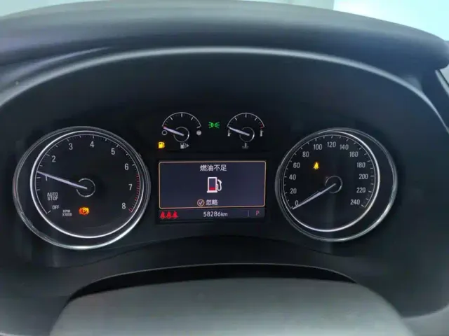 Buick LaCrosse — Фото автомобиля 14