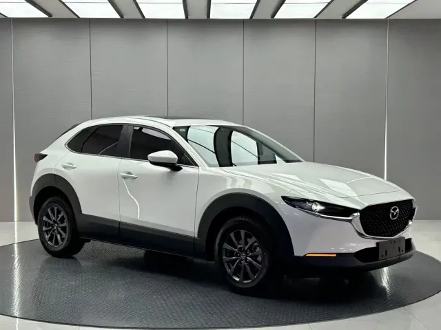 Mazda CX-30 — Фото автомобиля 6