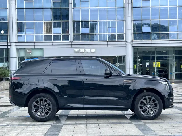Land Rover Range Rover Sport — Фото автомобиля 5