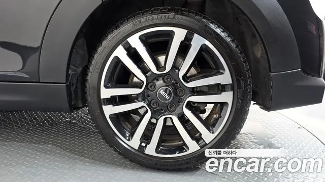 Mini Cooper — Фото автомобиля 21