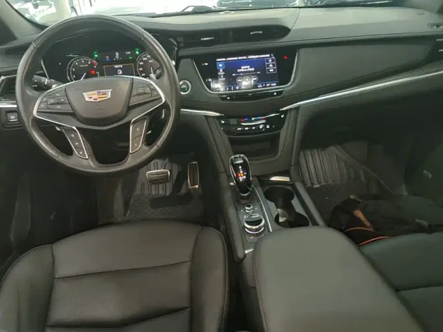 Cadillac XT5 — Фото автомобиля 9