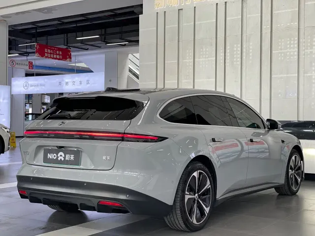 Nio ET5 Touring — Фото автомобиля 5