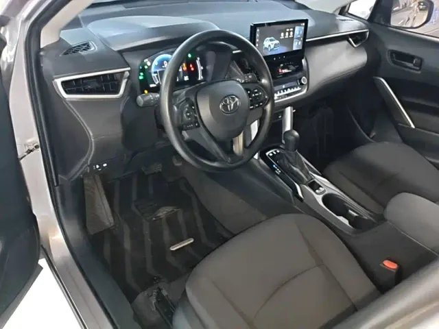 Toyota Corolla Cross — Фото автомобиля 9