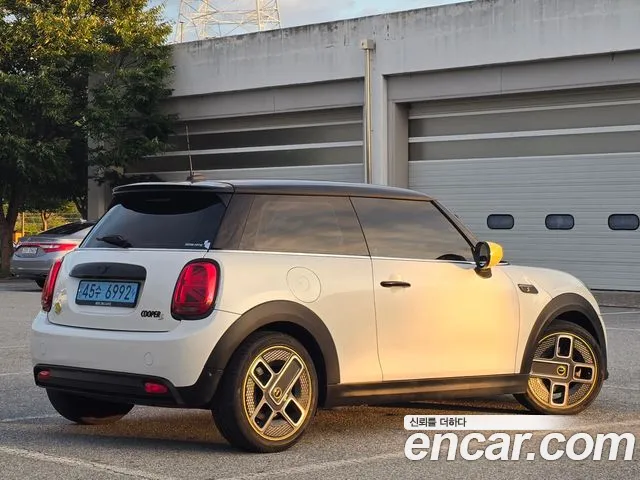 Mini Cooper — Фото автомобиля 3