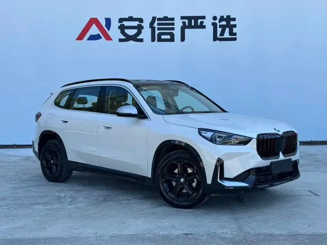 BMW BMW X1 2023 sDrive20Li X Design Package — Фото автомобиля 3