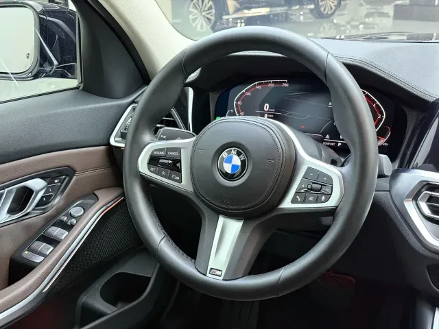 BMW 3 Series — Фото автомобиля 5