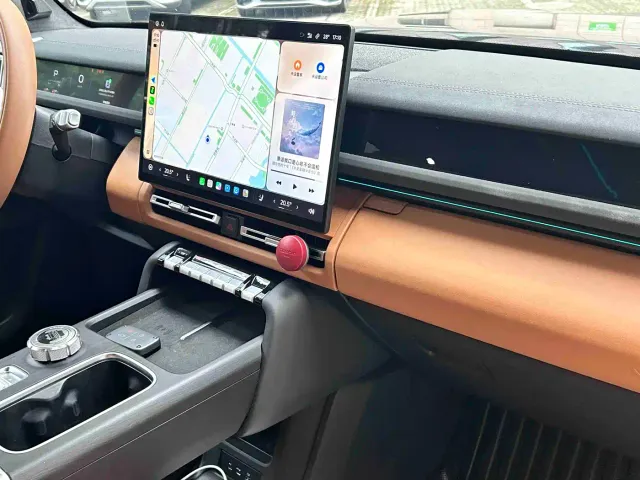 iCAR V27 — Фото автомобиля 15