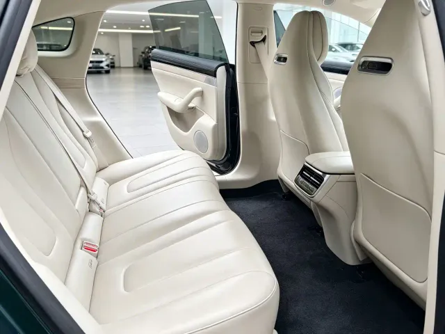 Luxeed S7 — Фото автомобиля 12