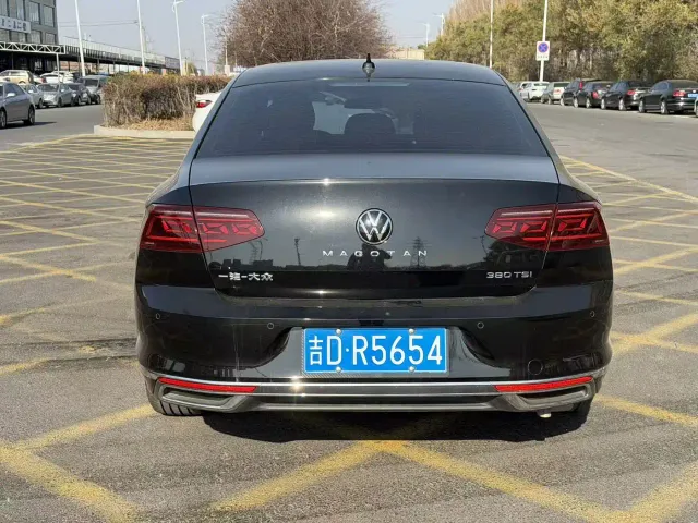 Volkswagen Magotan — Фото автомобиля 7