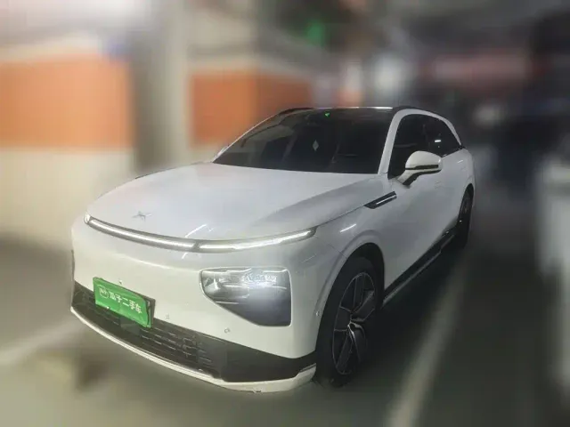 Фотография автомобиля — Xpeng G9