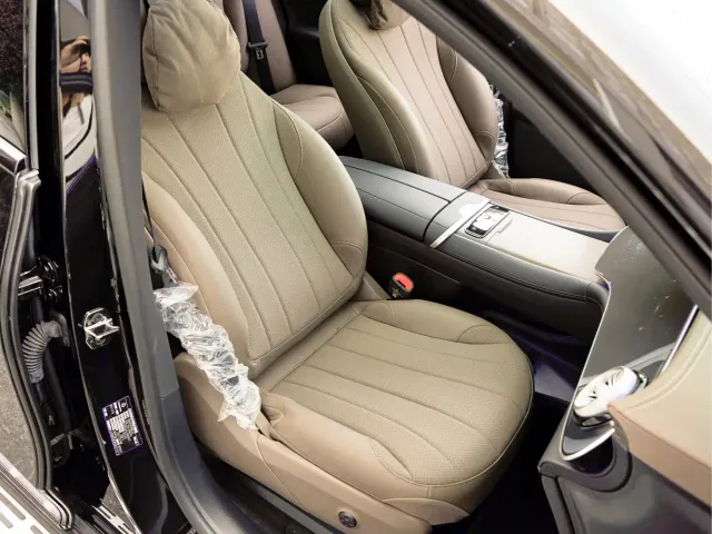 Mercedes-Benz EQE SUV — Фото автомобиля 17