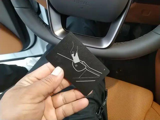 Li Auto i8 — Фото автомобиля 8