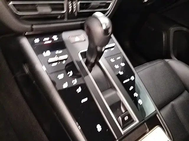 Porsche Macan — Фото автомобиля 13