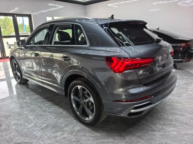 Audi Q3 — Фото автомобиля 4