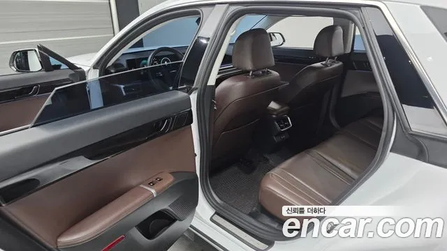 Hyundai Grandeur GN7 — Фото автомобиля 17