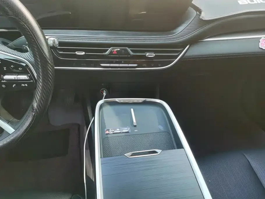 Buick LaCrosse 2024 28T Yuezun Edition — Фото автомобиля 16