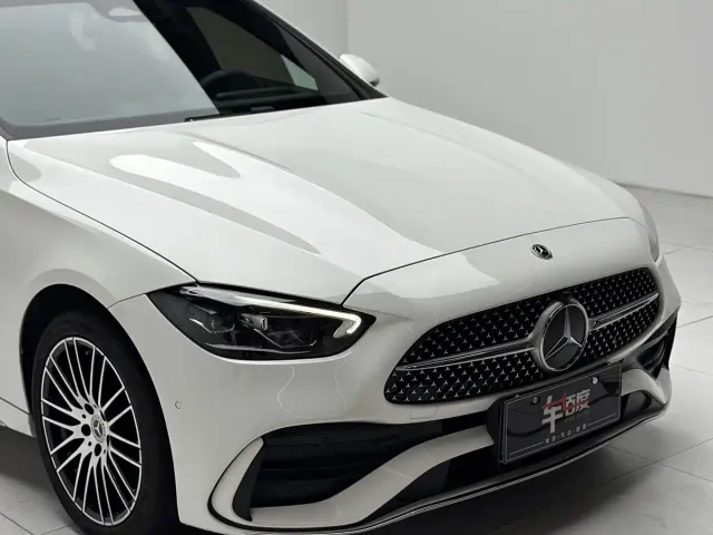 Mercedes-Benz C-Class — Фото автомобиля 20