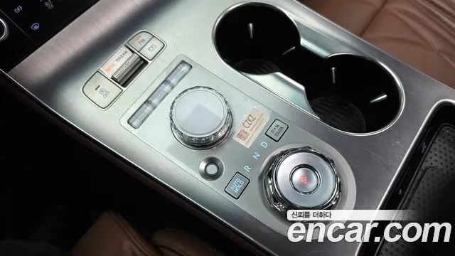 Genesis GV70 — Фото автомобиля 12