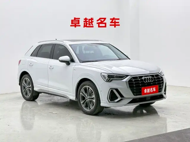 Audi Q3 — Фото автомобиля 3