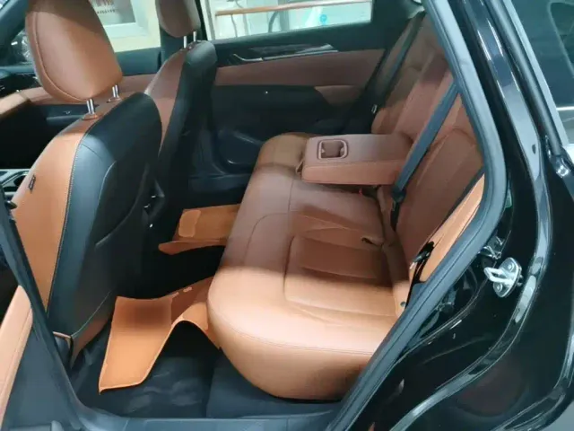 Wuling Starlight — Фото автомобиля 16