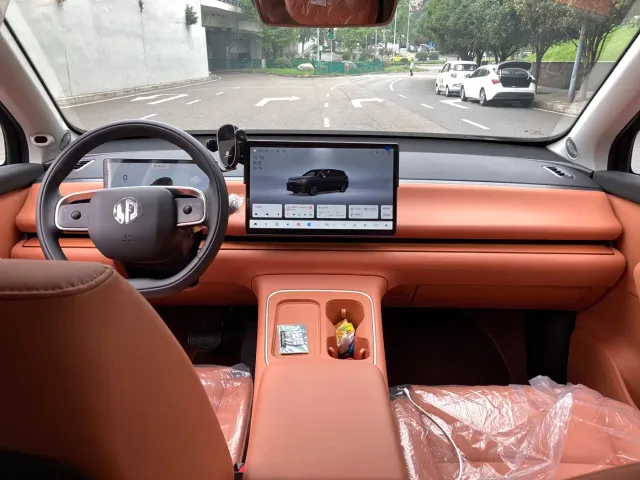 Leapmotor C10 — Фото автомобиля 7