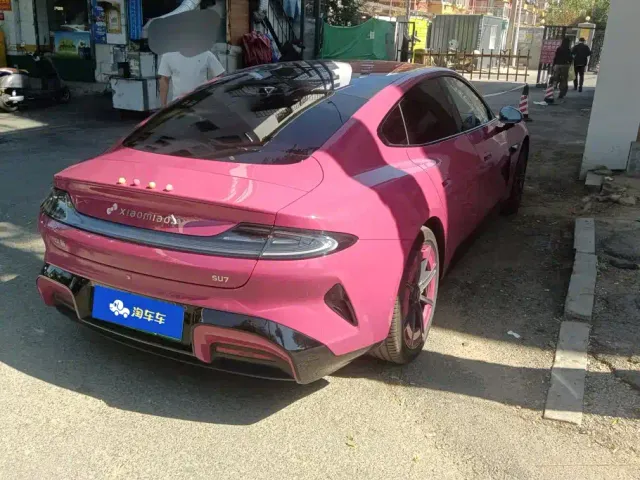 Xiaomi SU7 — Фото автомобиля 2