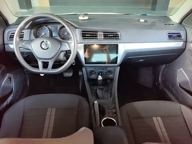 Volkswagen Lavida — Фото автомобиля 12